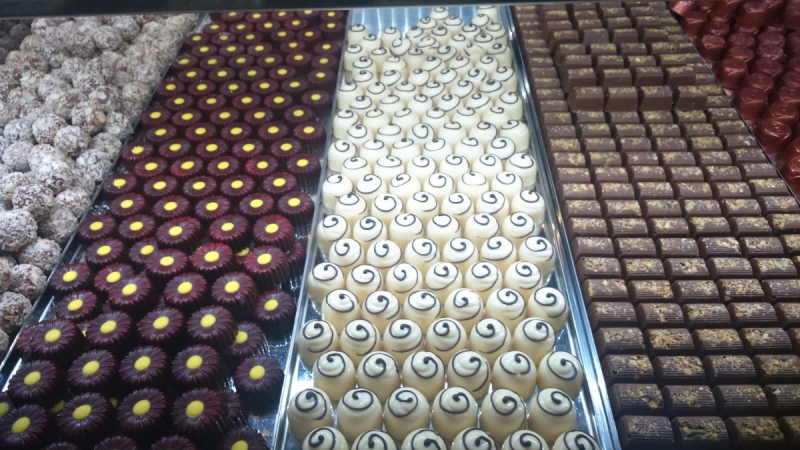 vente-LES ARCS-min_chocolates_milk_chocolate_white_chocolate_truffles_candy_food_treat_cacao-1213769